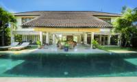 5 Bedrooms Villa Abaca Kadek in Seminyak